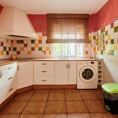 Nice Home In La Carlota With Kitchenette Exterior photo