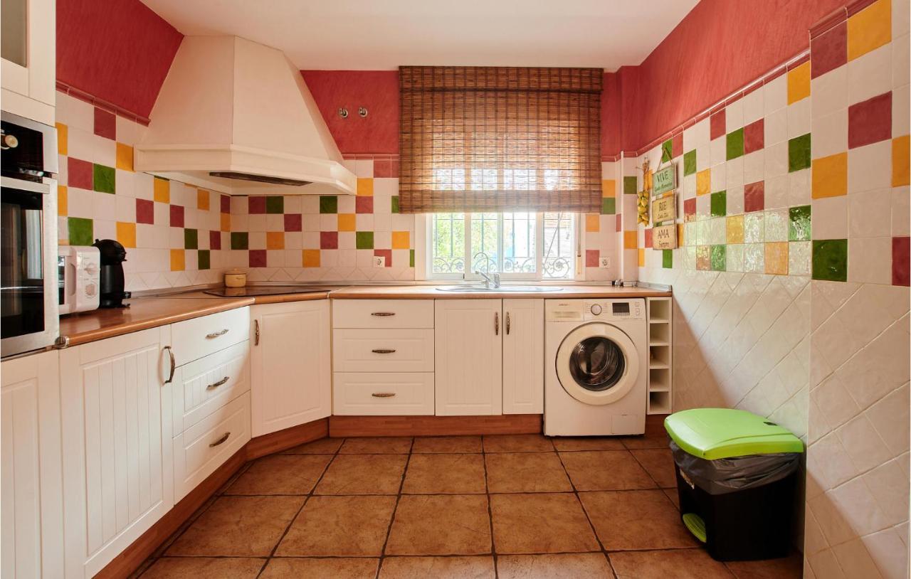In With Kitchenette La Carlota
